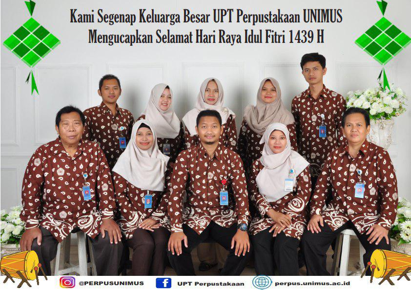 Foto bersama segenap keluarga besar UPT Perpustakaan UNIMUS