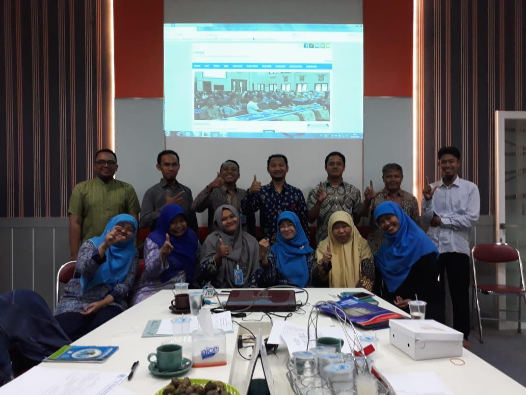 Foto bersama pengurus FPPTMA Korwil Jateng Utara, Barat, dan Timur